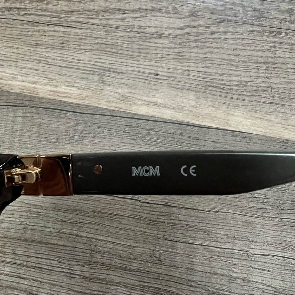 MCM Plastic MCM2699 Frame in Gray - Picture 9 of 10